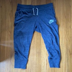 Nike capris